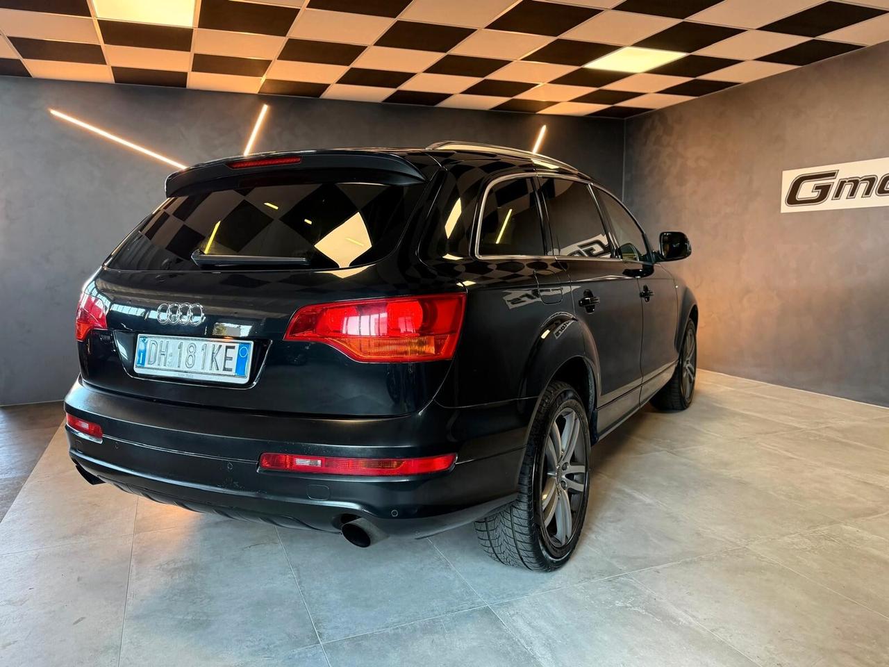 Audi Q7 3.0 V6 TDI 233CV quattro tiptronic