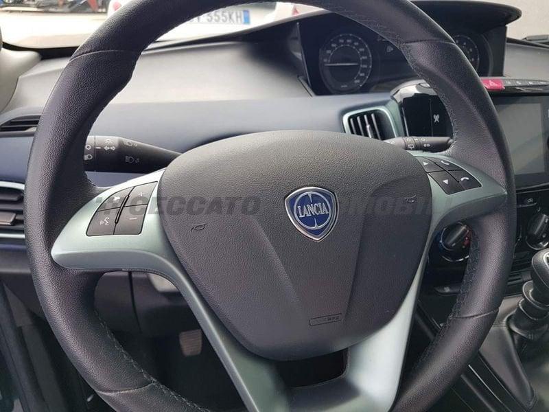 Lancia Ypsilon Ypsilon 1.0 firefly hybrid Platino s&s 70cv
