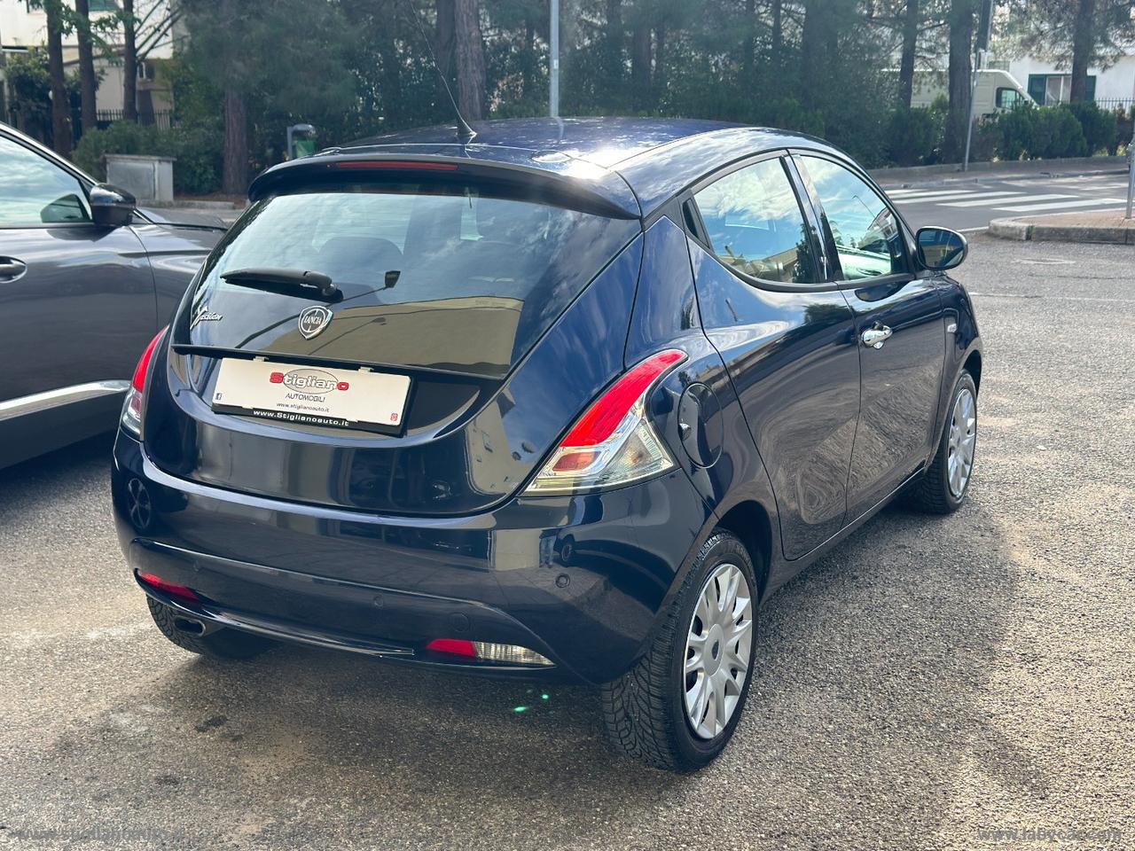 LANCIA Ypsilon 1.2 69 CV 5p. Gold