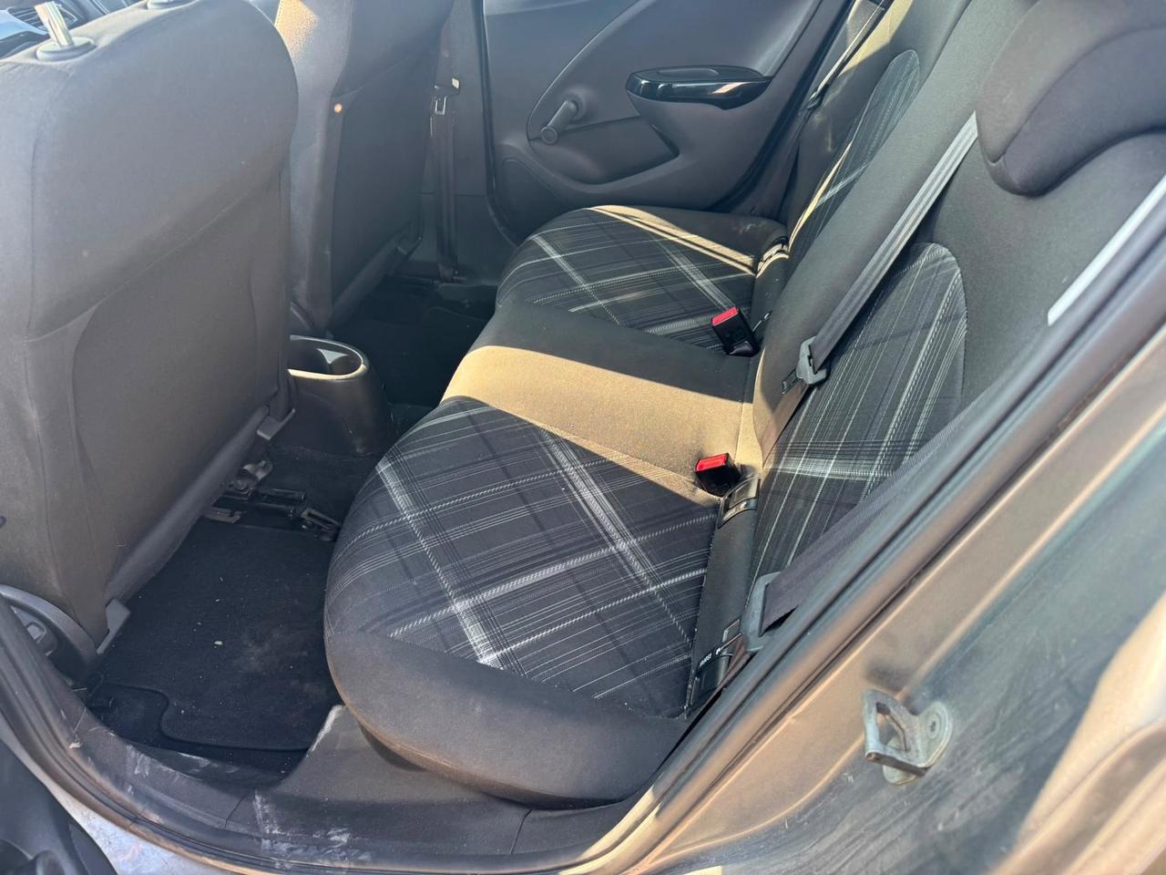 Opel Corsa 1.2 5 porte