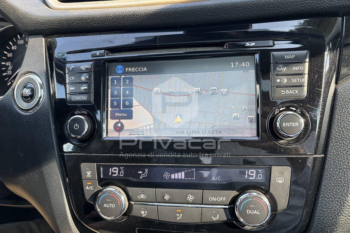NISSAN Qashqai 1.6 dCi 2WD Acenta Premium