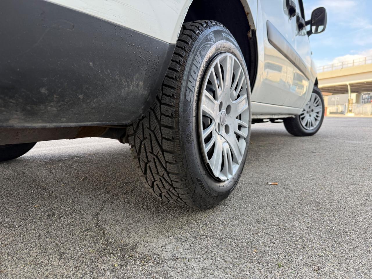 Fiat Doblò 1.9 MJ Cargo Maxi con Posti Full Perfett