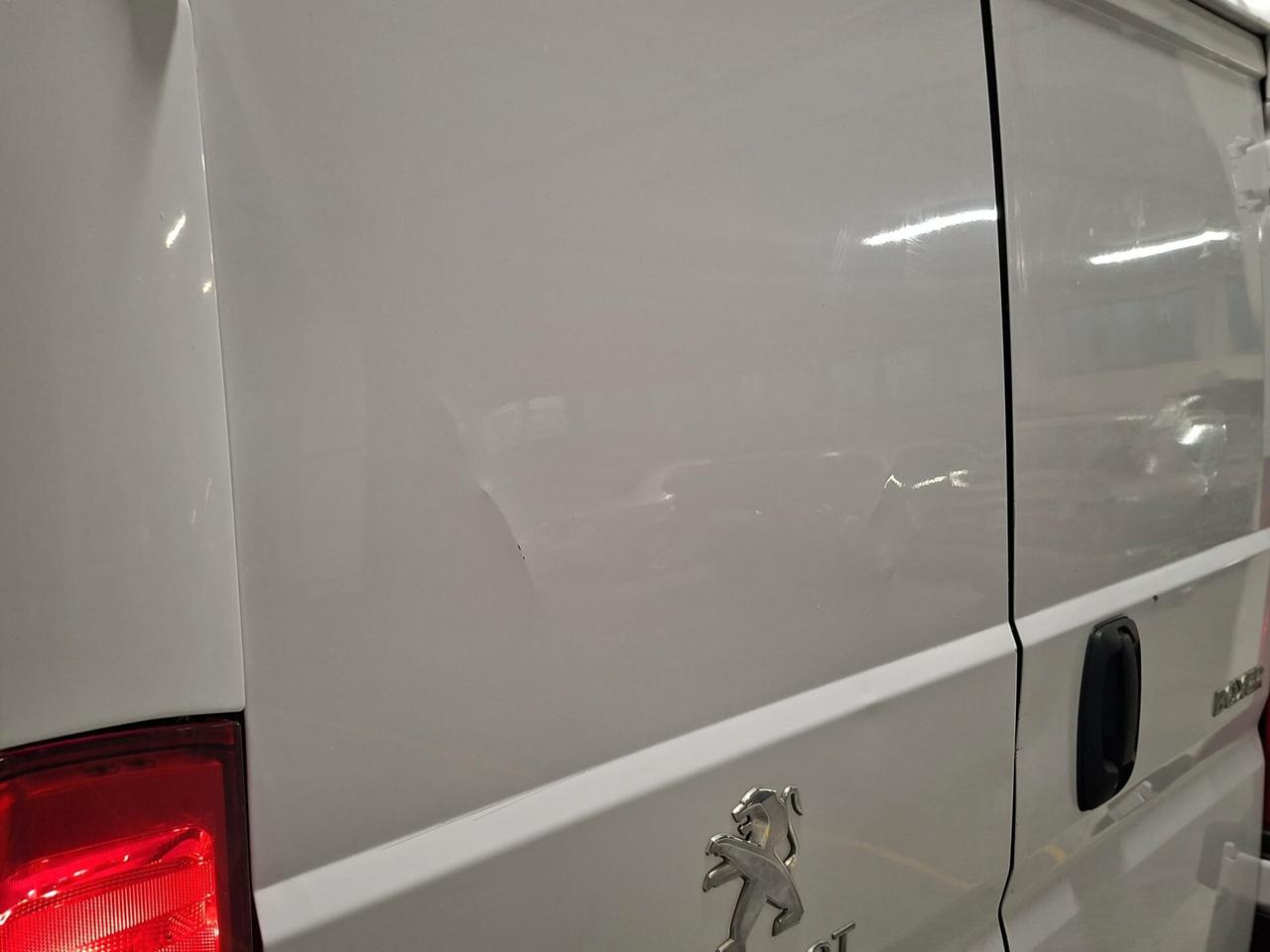 Peugeot Boxer 330 2.2 BlueHDi 140CV L1H1 Furgone