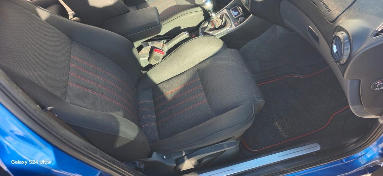 Alfa Romeo 147 1.9 JTDm (170) 5p. Ducati Corse