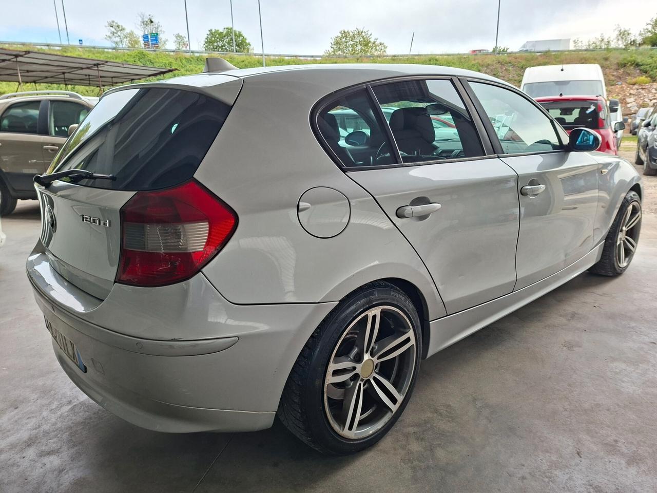 BMW 120 2.0D 163CV TETTO APRIBILE / INTERNI IN PELLE