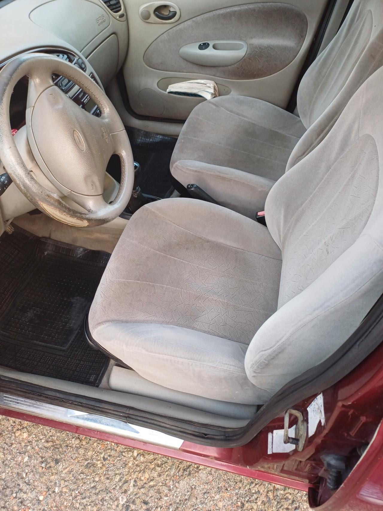 Ford Fiesta 1.2i 16V cat 5 porte Ghia OK NEOPATENTATI