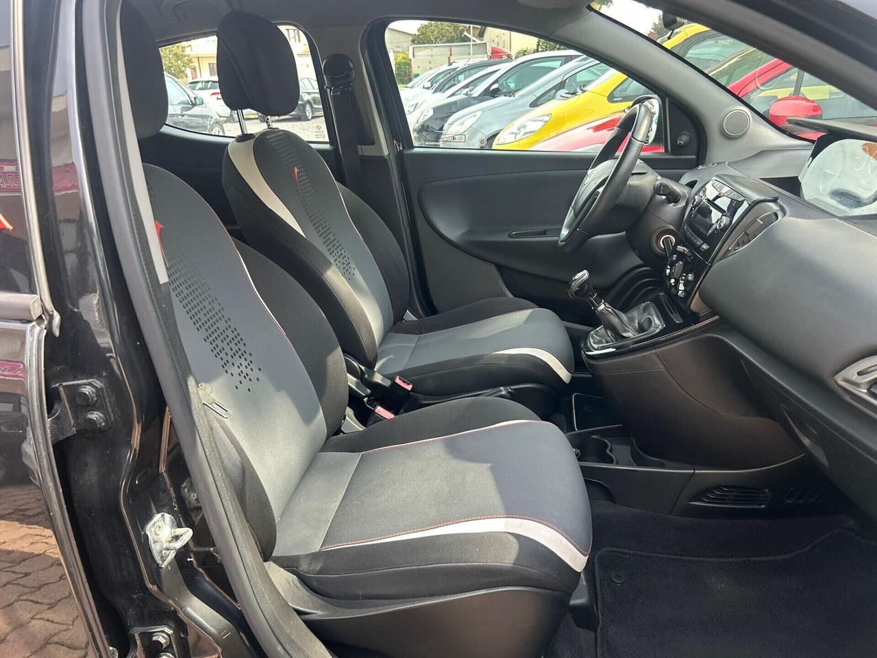 Lancia Ypsilon 1.3 MJT 16V 95 CV 5 porte S&S Elle