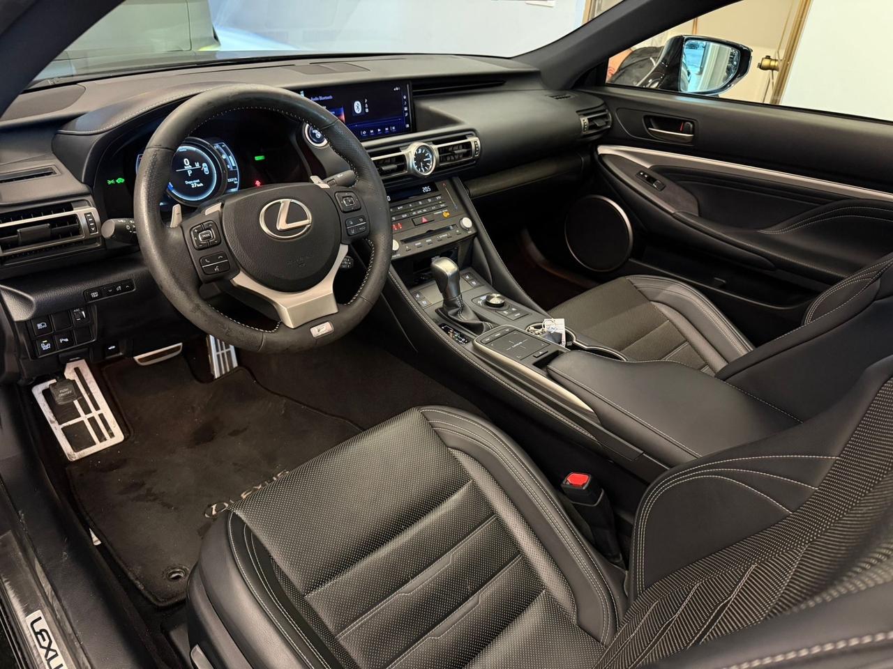 Lexus RC 300h HYBRID F SPORT