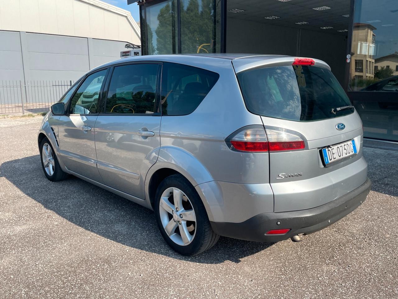 Ford S-Max 2.0 TDCi 140CV DPF LEGGI ANNUNCIO