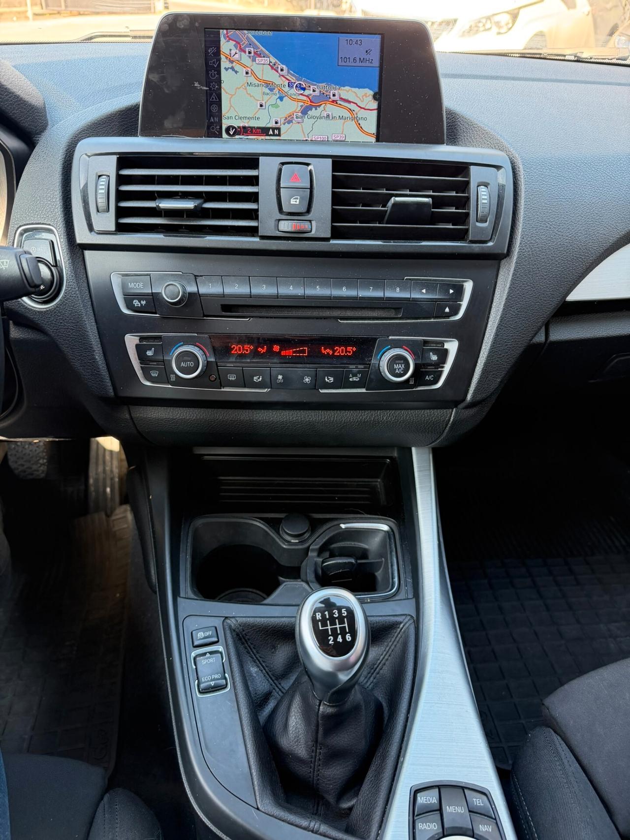 Bmw 118 118d 5p. Msport