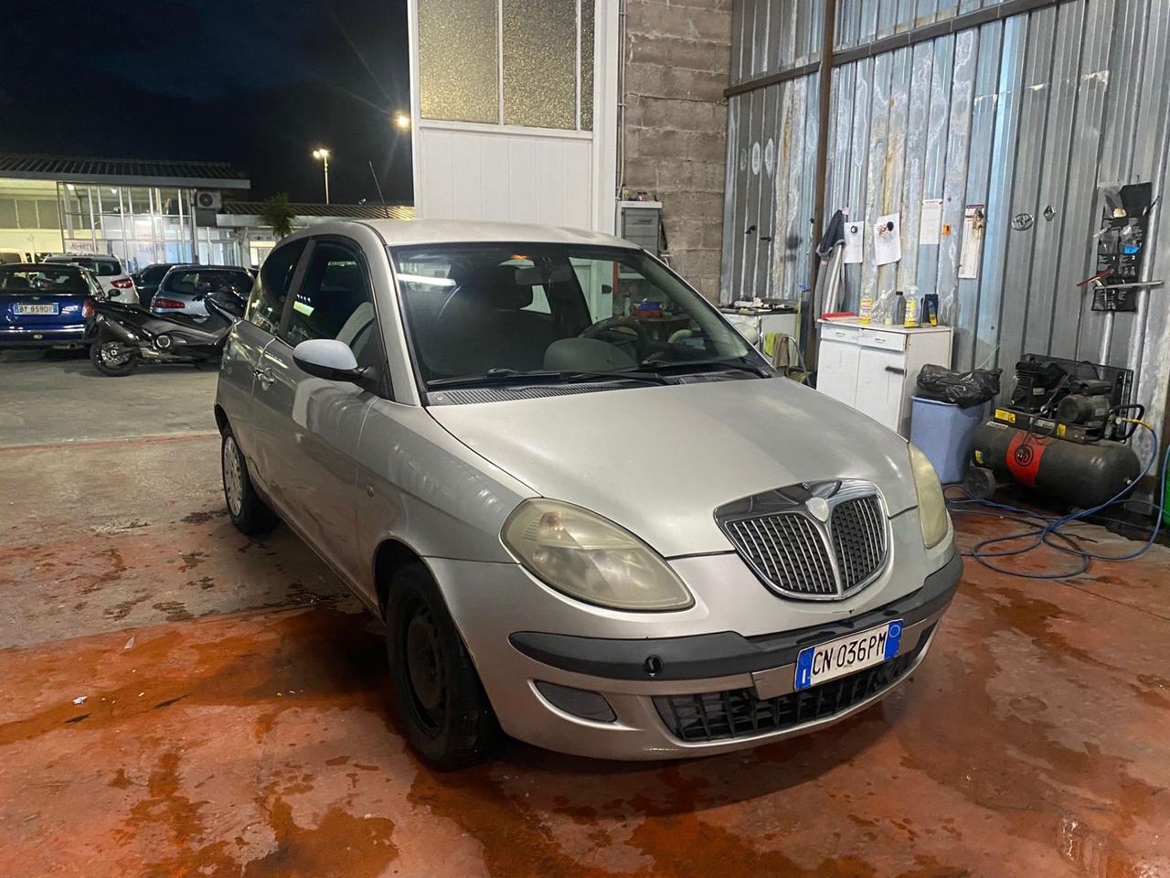 Lancia Ypsilon 1.2 Argento IMP gpl