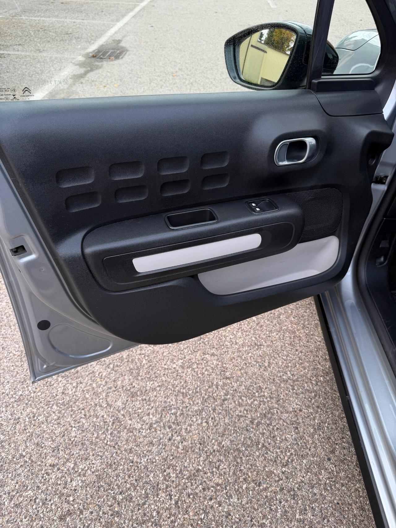 Citroen C3 1.2 - NEOPATENTATI - 12 MESI DI GARANZIA -