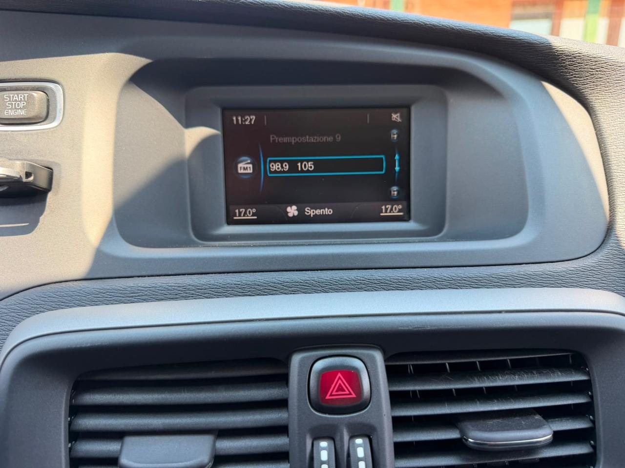 Volvo V40 D2 1.6 Summum neopatentati