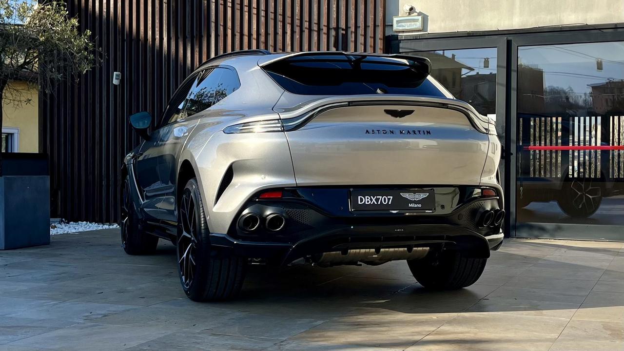 ASTON MARTIN DBX707 4.0