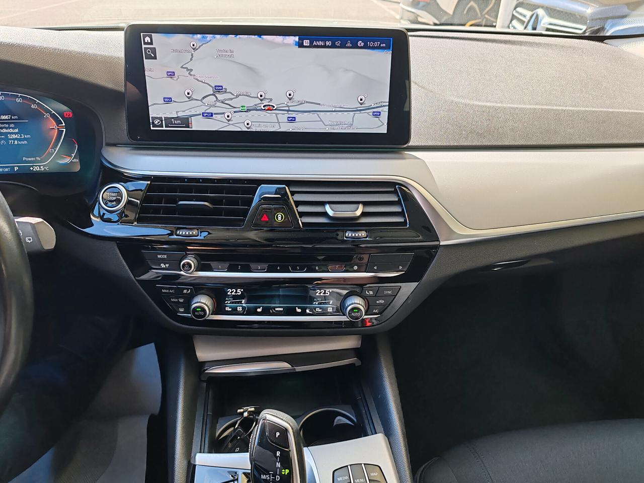 BMW 520d - X Drive - Touring Business - Diesel/Ibrida