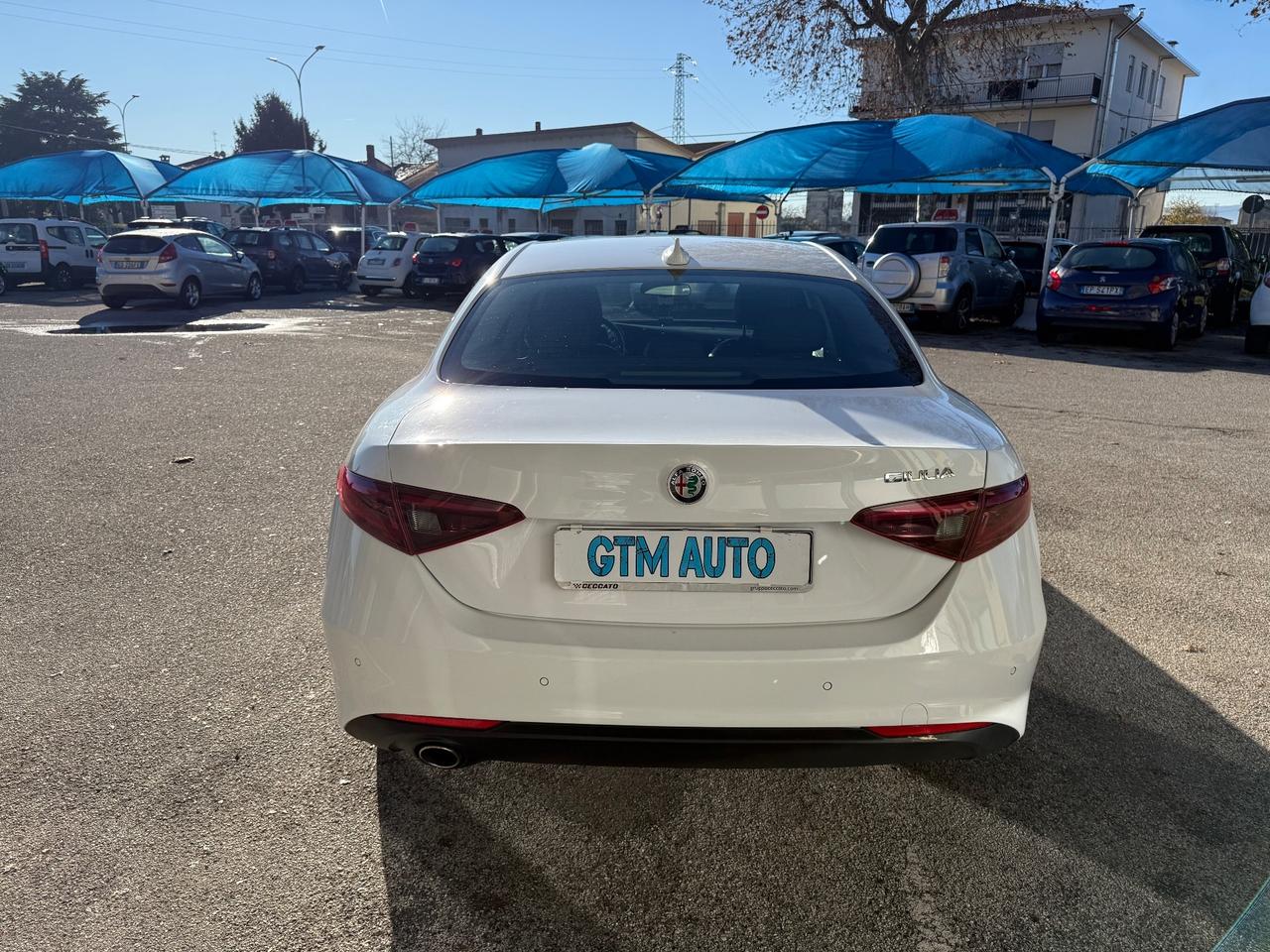 Alfa Romeo Giulia 2.2 Turbodiesel 150 CV