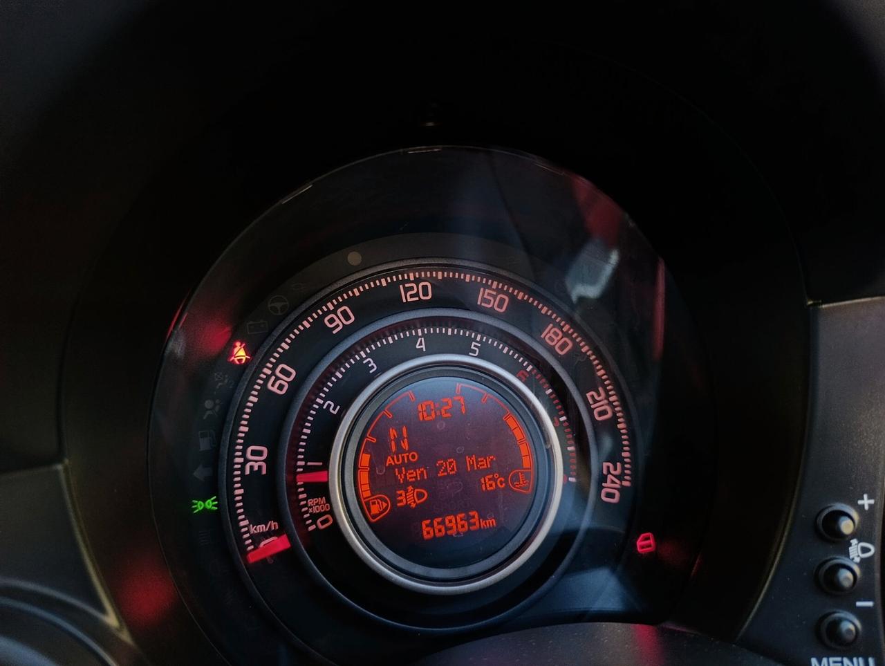 Abarth 500 C 1.4 Turbo T-Jet MTA Cabriolet