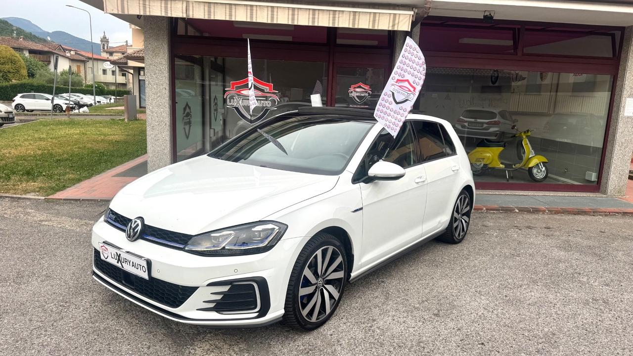 Volkswagen Golf 1.5 TSI eHybrid DSG GTE