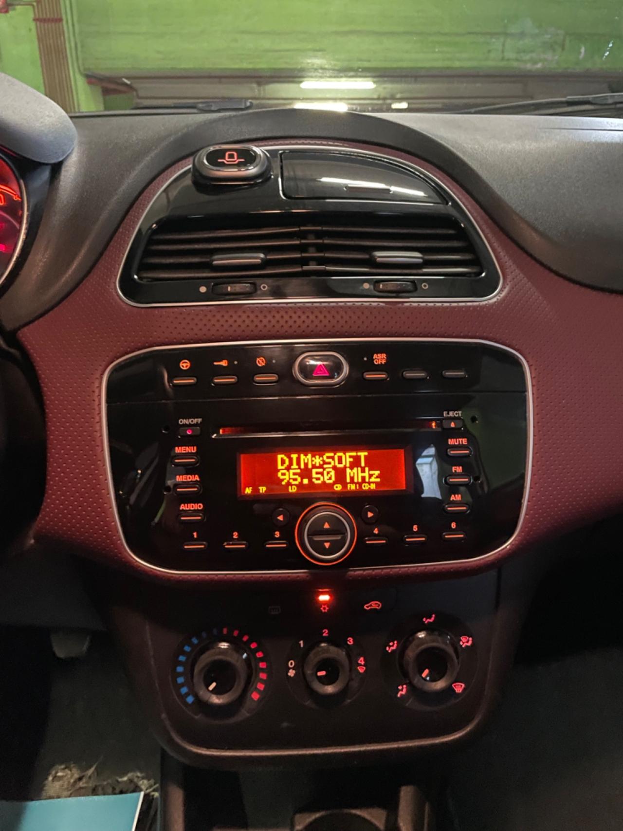 Fiat Punto 1.4 Neopatentati Euro 5 *Sensori Park*