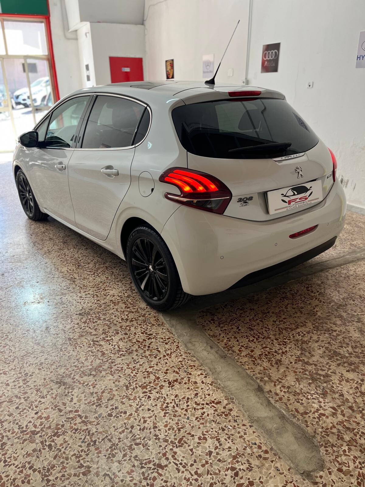 Peugeot 208 BlueHDi 75 5 porte Allure