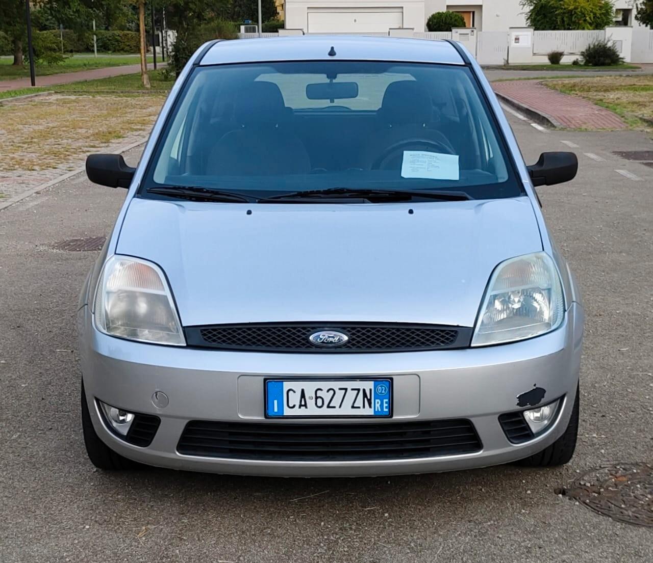 Ford Fiesta 1.4 16V 5p. Ghia