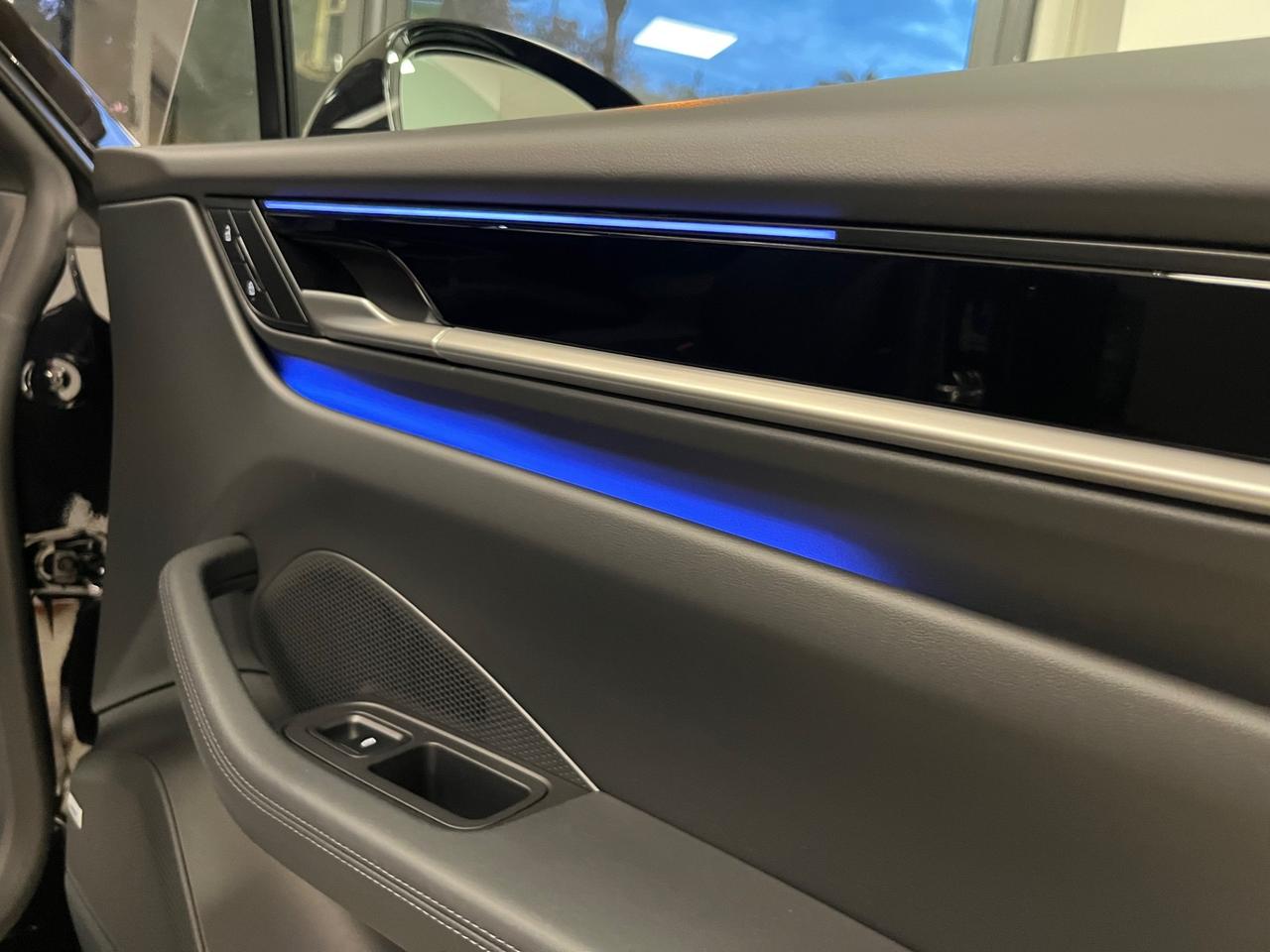 Porsche Macan EV 10000km 2025’