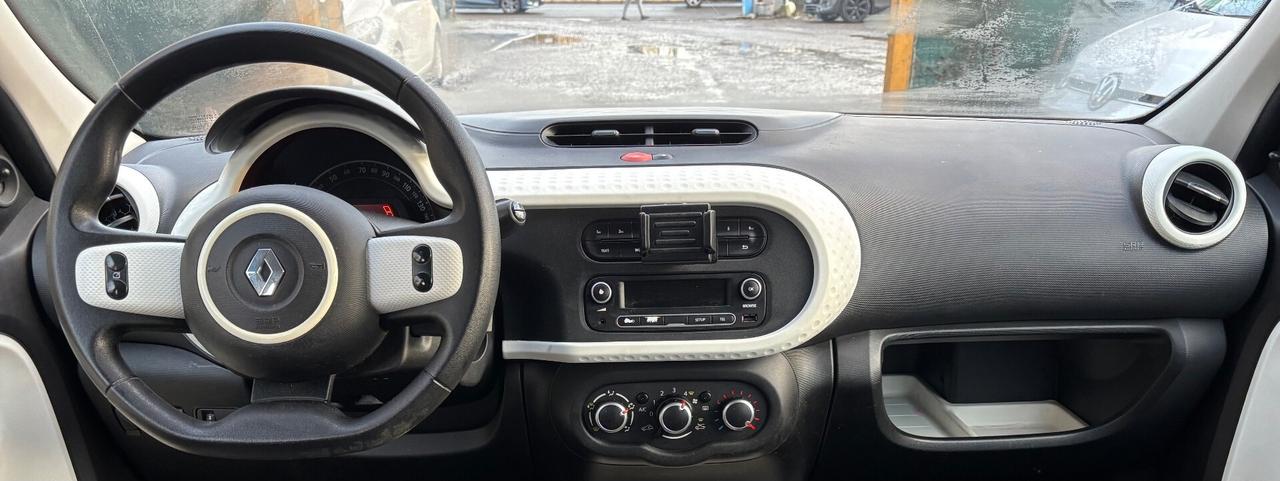 Renault Twingo 1.0 Live 5 porte OK NEOPATENTATI
