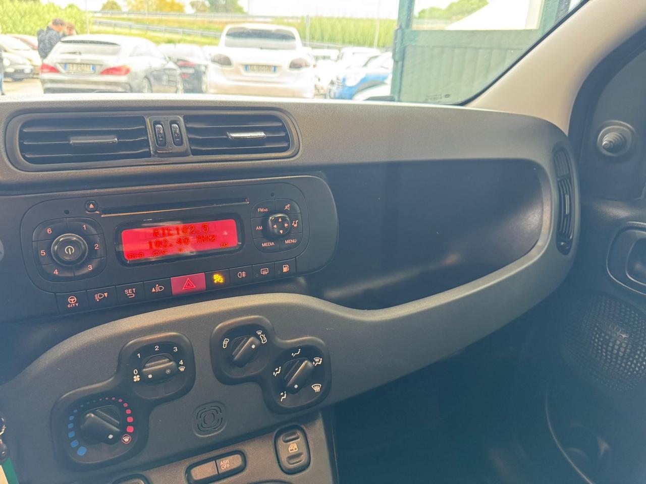 Fiat Panda 0.9 TwinAir Turbo Natural Power Lounge