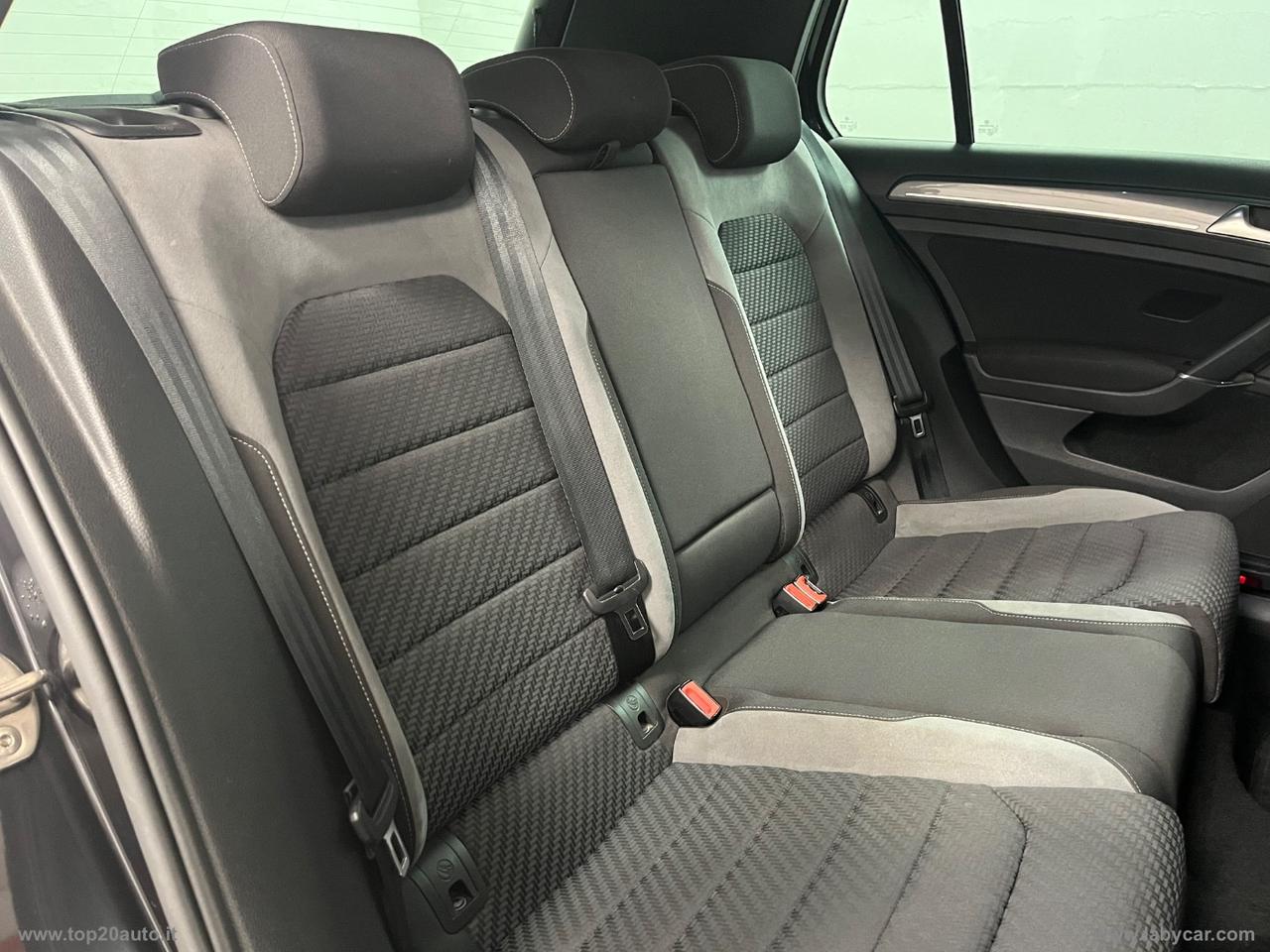 VOLKSWAGEN Golf 1.5 TSI ACT DSG Sport R-LINE BMT