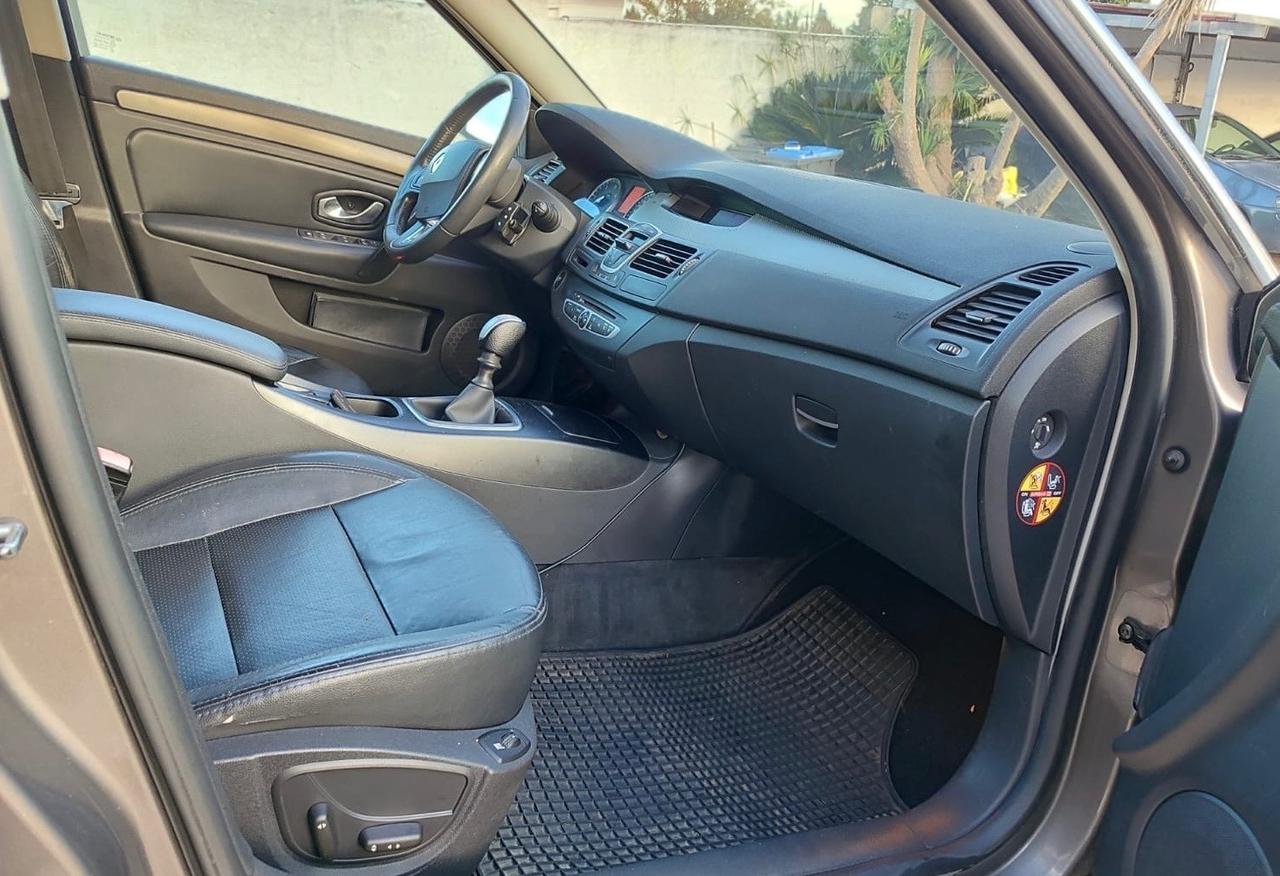 Renault Laguna 2.0 dCi 150CV SporTour