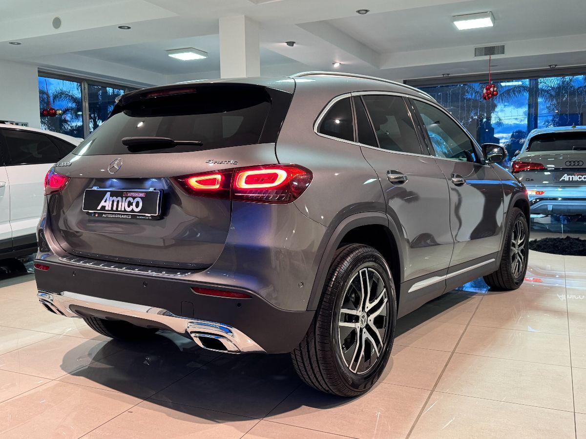 MERCEDES Classe GLA 200 d Automatic 4Matic Premium Tetto