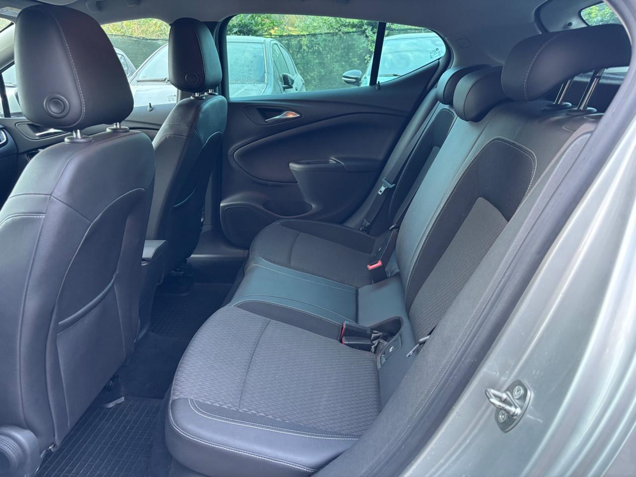 Opel Astra 1.6 CDTi 110CV 5 porte Innovation OK NEOPATENTATI