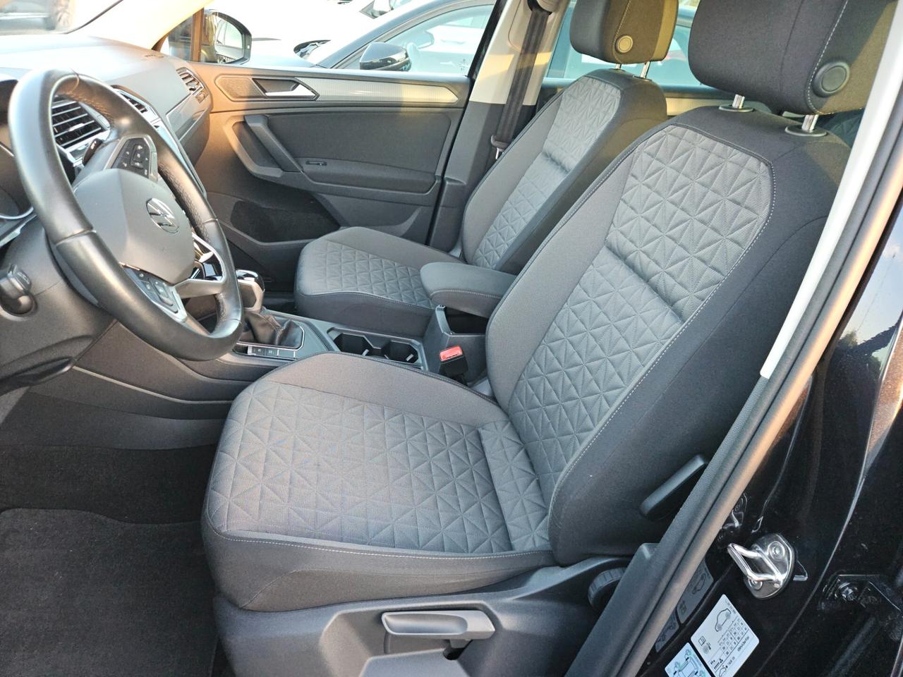 Volkswagen Tiguan 2.0 TDI 150 CV SCR DSG Elegance