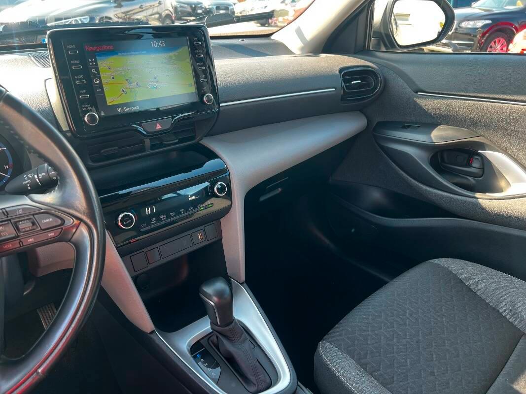 Toyota Yaris Cross 1.5h Business awd-i 116cv e-cvt