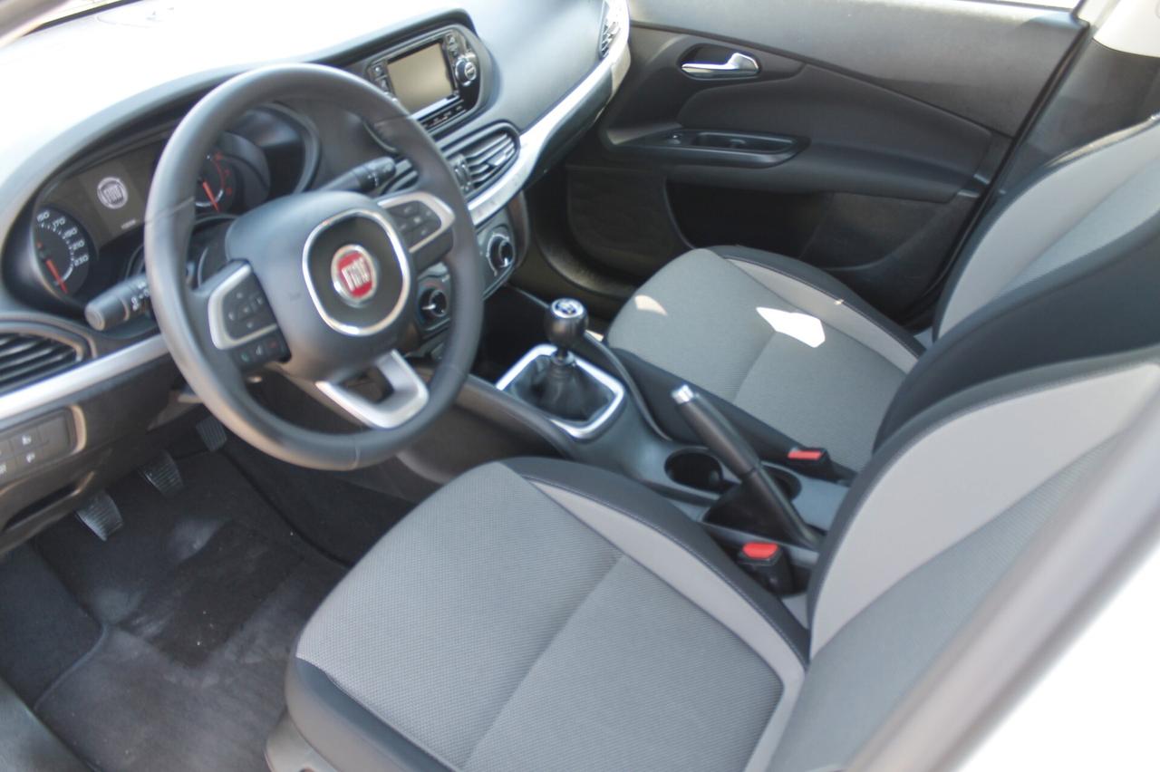 Fiat Tipo 1.4 4 porte Easy 95 cv OK NEOPATENTATI