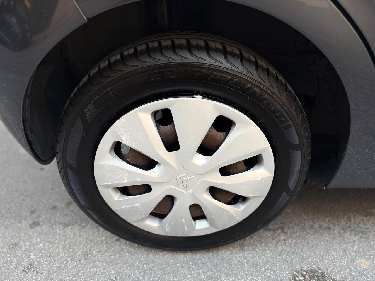 Citroen C1 VTi 68 ETG 5 porte Shine AUTOMATICA !!!