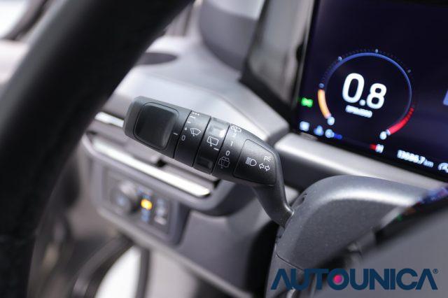 FORD Tourneo Custom 320 2.0 ECOBLUE 170CV AUTOMATICA PL TITANIUM