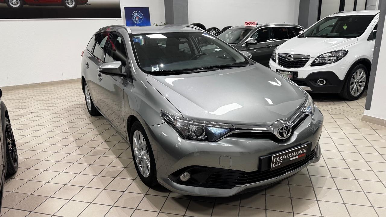 Toyota Auris Touring Sports 1.6 D-4D Lounge