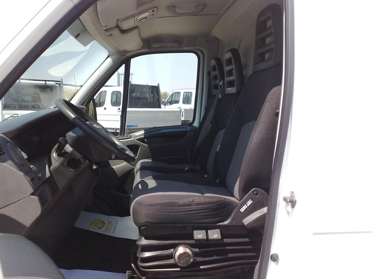 Iveco Daily 35s15 FURGONE DI SERIE - 2014