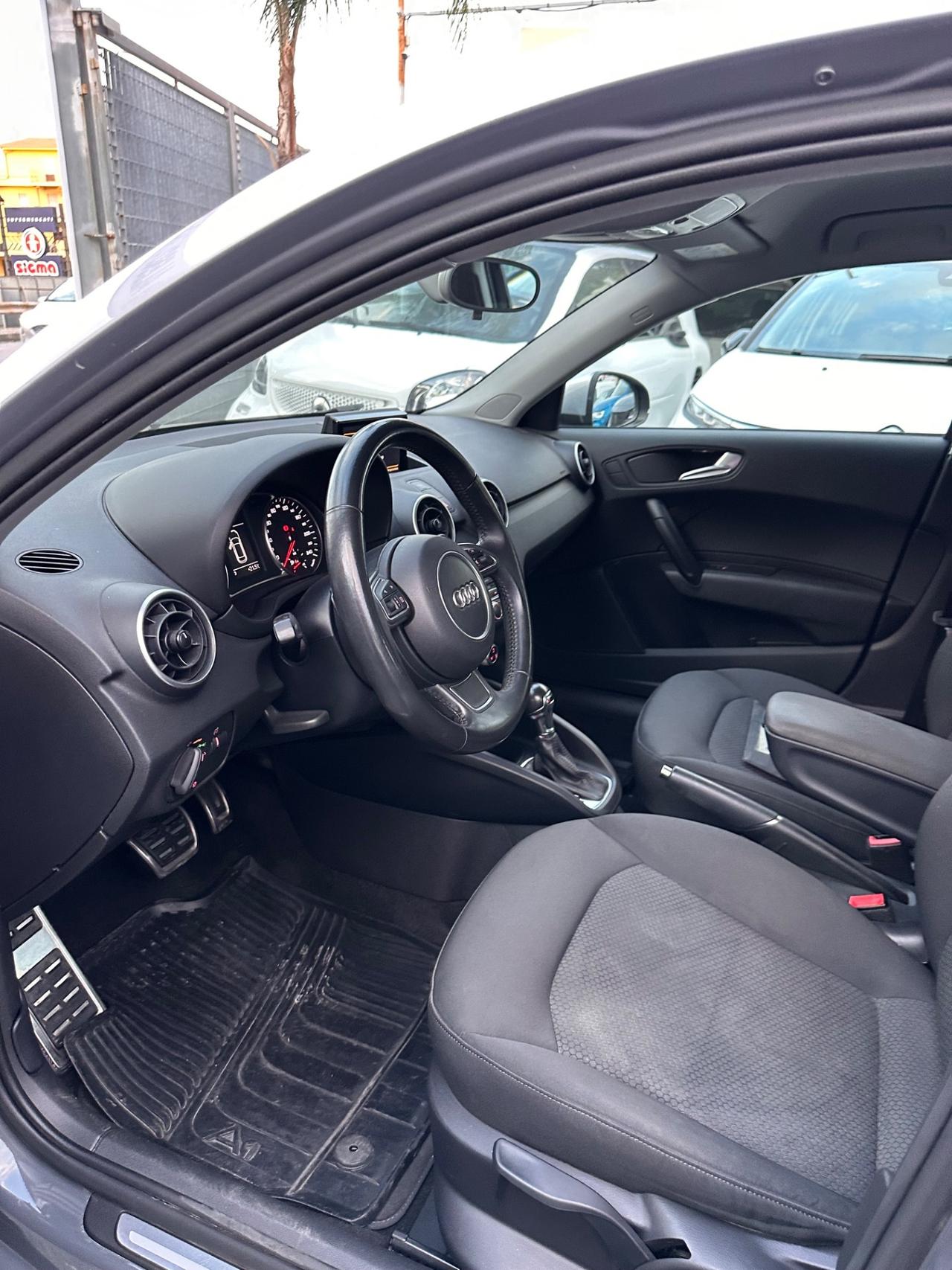 Audi A1 1.4 TDI Design S Line fari admiral