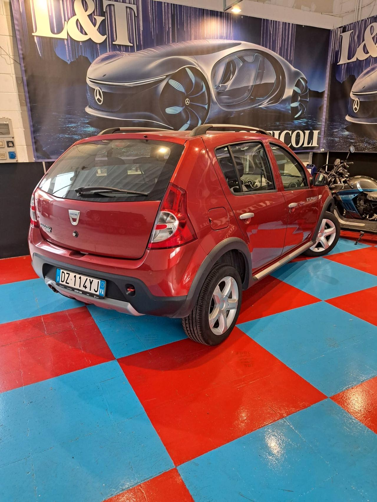 Dacia Sandero Stepway 1.6 8V 90CV OK NEOPATENTATI