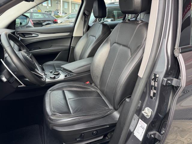 ALFA ROMEO Stelvio 2.2 210cv AT8 Q4 Executive *Motore nuovo*