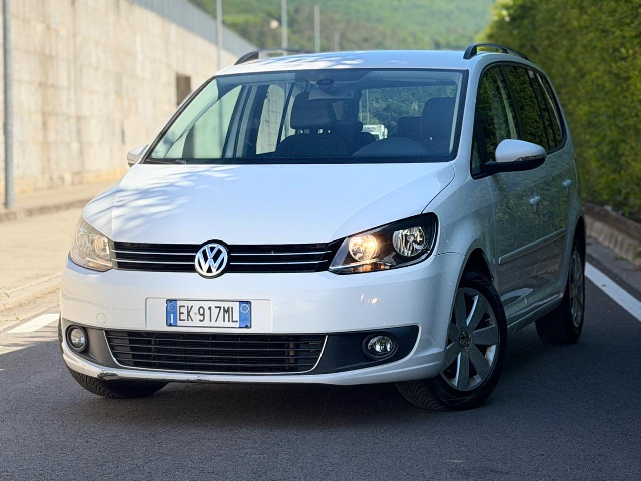Volkswagen Touran 1.6 TDI 105cv 7 POSTI