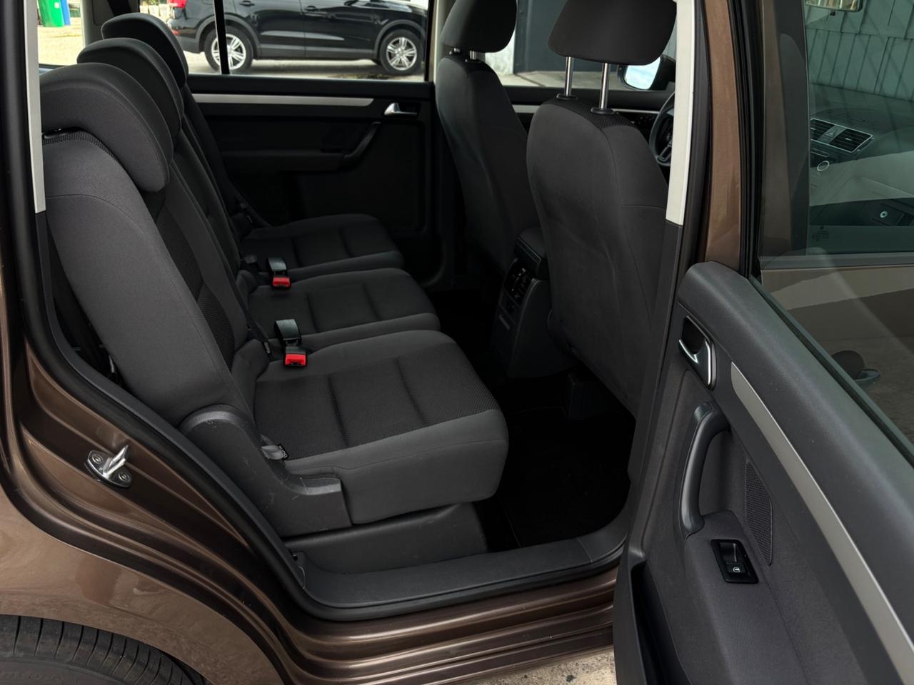 Volkswagen Touran 1.6 TDI 7 posti. Garanzia
