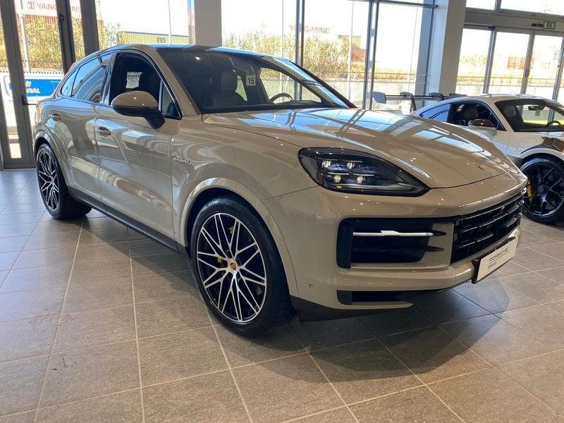 Porsche Cayenne Coupè 3.0 V6 E-Hybrid - IVA Esposta