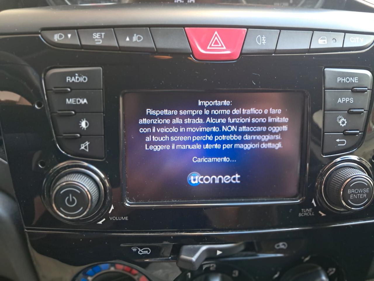 Lancia Ypsilon 1.2 69 CV -NEOPATENTATI-Euro6650-