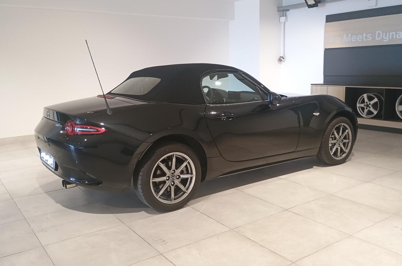 Mazda MX-5 1.5L Skyactiv-G Exclusive-Line