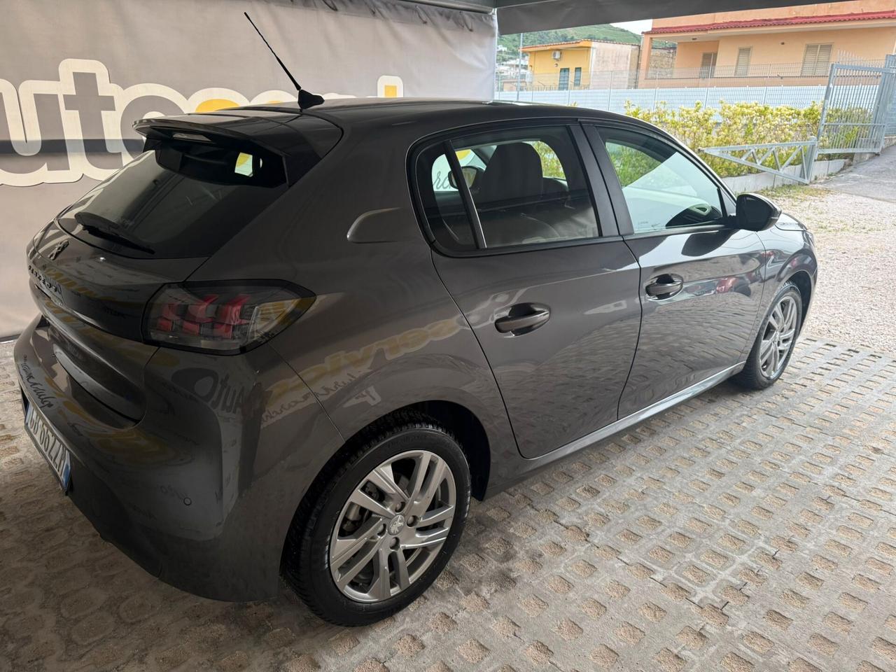 Peugeot 208 PureTech 100CV Stop&Start 66MILA KM