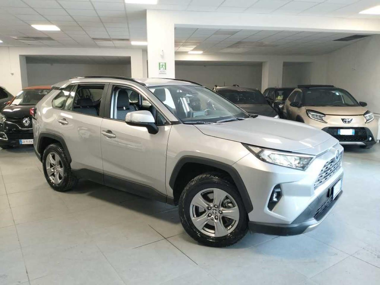 Toyota RAV4 Rav4 2.5 vvt-ie h Adventure FWD-i 222cv e-cvt