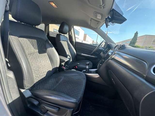Suzuki Vitara 1.4 Hybrid Top